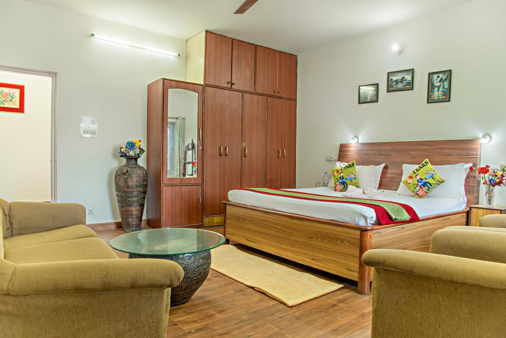 5 Bedrooms By Humble Stay كاساولى المظهر الخارجي الصورة